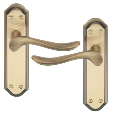 Lytham Lever Latch Handle Set - Florentine Bronze