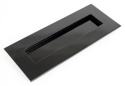 Black Letter Plate