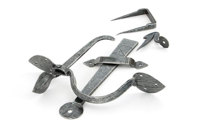 Pewter Patina Gothic Thumblatch