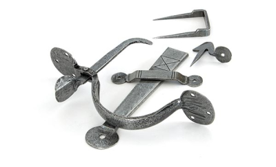 Pewter Patina Bean Thumblatch