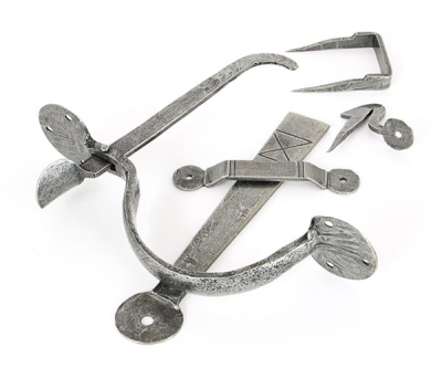 Pewter Patina Bean Thumblatch