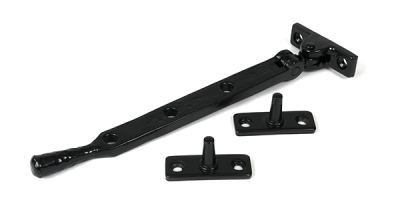 Black Hammered Newbury Stay