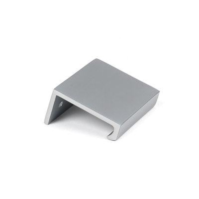 Satin Chrome Plain Edge Pull