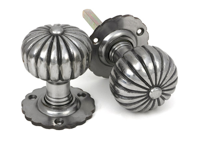 Natural Smooth Flower Mortice/Rim Knob Set