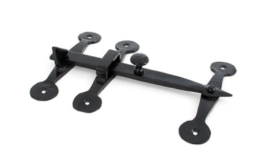 From the Anvil Oxford Privacy Latch Set