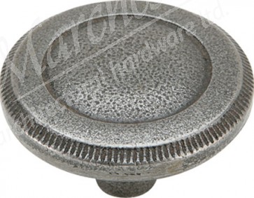 Hammered knob, round