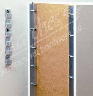 Wall Cupboard Backet 487mm