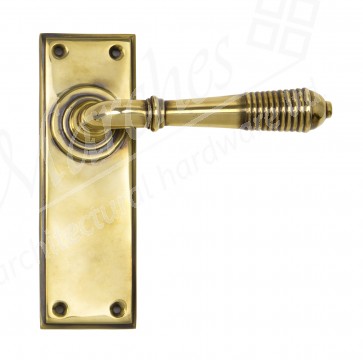 Reeded Lever Latch Set - Aged Brass