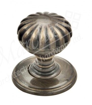 Delamain Flowered Cupboard Knob - Florentine Bronze