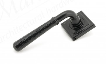 Black Hammered Newbury Lever on Rose Set (Square)