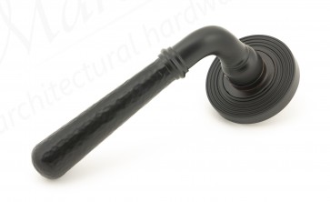 Hammered Newbury Lever on Rose Set (Beehive) - Aged Bronze