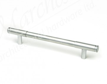 Medium Kelso Pull Handle - Satin Chrome