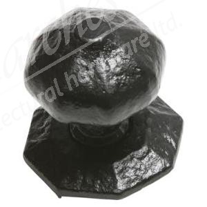 Kirkpatrick - Centre Door Knob 3064 - Black