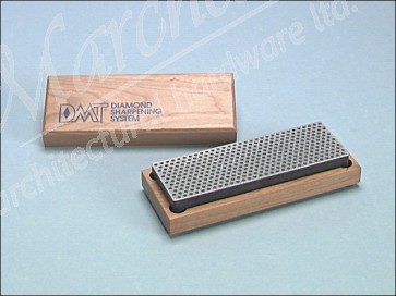 6in Whetstone in Wooden Box 220 Grit - Extra Coarse