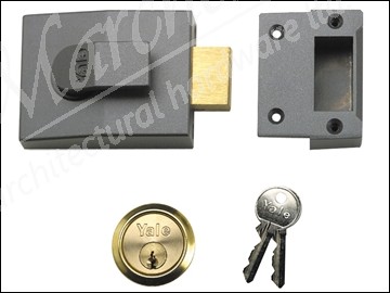82 Deadbolt Nightlatch DMG Brass Cylinder 60mm Backset Boxed