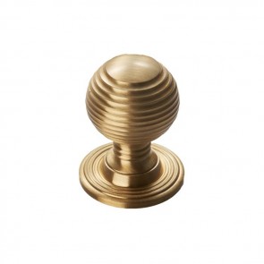 Queen Anne Knob - Satin Brass